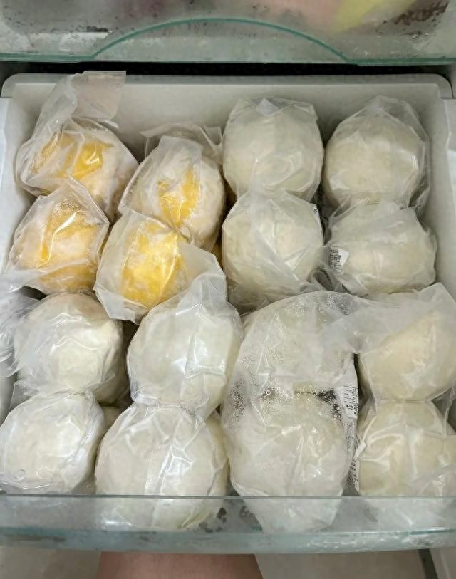 瘦了30斤，从150到120，发现：冻馒头减肥法，掉秤真快！