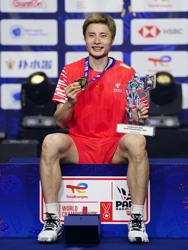 年终稿 | 新华社体育部评出2025年中国十佳运动员