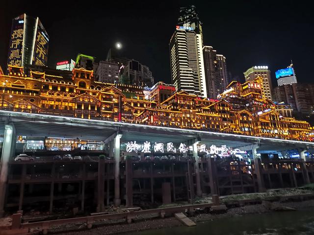 一座城，因为有好友才更加美丽