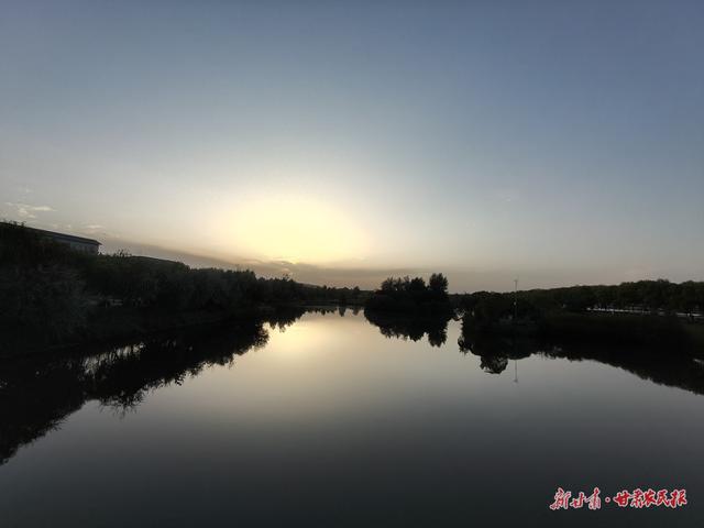 黑河畔的生态诗画