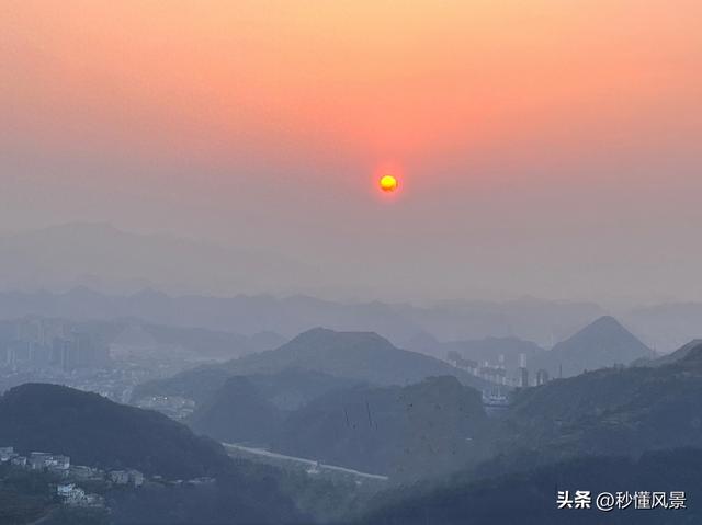 最受中国文艺片青睐的冷门避暑小城，夏天仅23℃，美食酸辣鲜香！