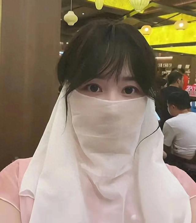 女子相亲彩礼要1000万,王婆现场翻脸,真实面目曝光,网友喊封杀
