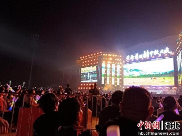 崇阳“十一”接待游客超53万人次