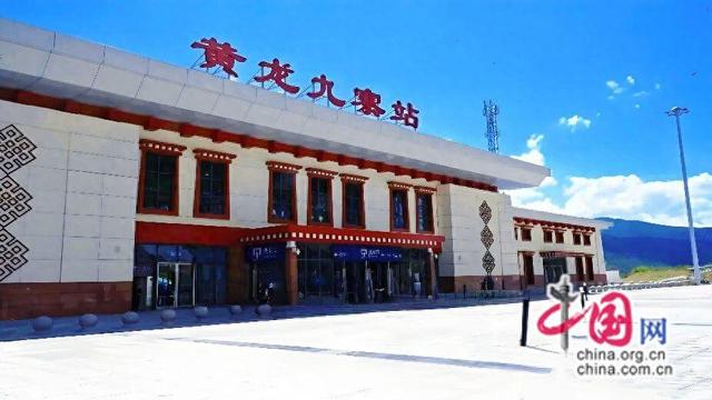 川青铁路：银轨穿云连川青，山水着意化通途