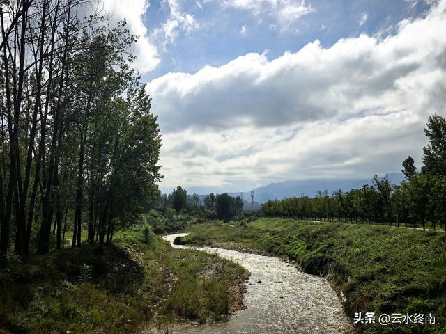 谁给的胆子，敢称“西安城南第一村”，就凭这古戏台和老房子吗？