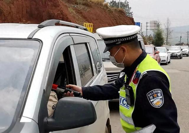 隔夜酒一查一个准，交警为何上午就不查酒驾？听听老司机这样说的