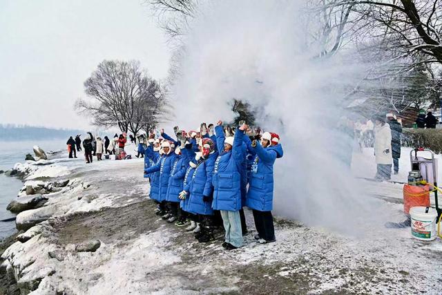 雪山雏鹰向北行 |看松江雪景 赏天外来客 “雪山雏鹰”探秘自然奇观