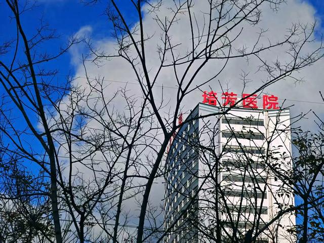 【新年絮语】陆良培芳医院之美