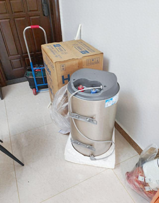 越来越多人不在家里装电热水器，他们是真聪明，还是交了智商税？