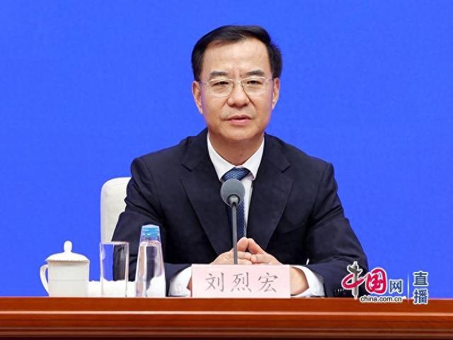 国家数据局：国内多数大模型训练使用的中文数据占比已超60%，有的模型达到80%