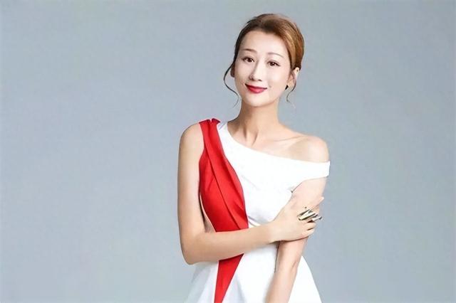 蒋丽莎个人资料（蒋丽莎一个没时间坐月子的女明星）