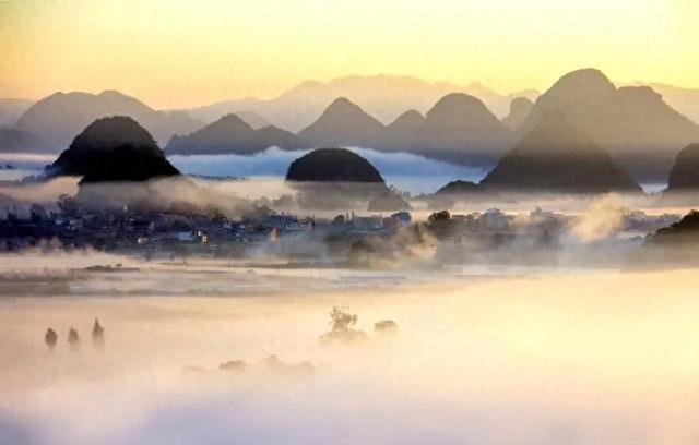 初冬的普者黑，把水墨“划”进现实