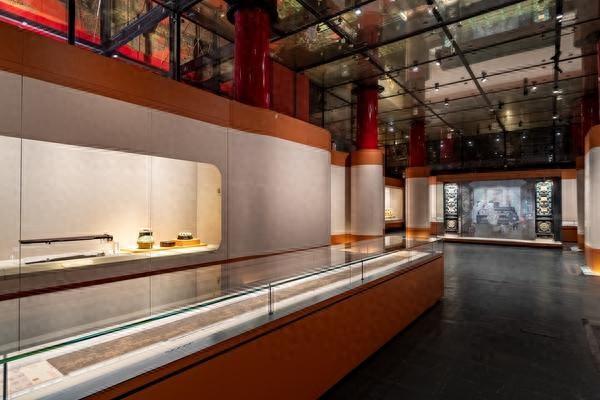 “顶流”故宫百年展，打动游客的关键词是“守护”