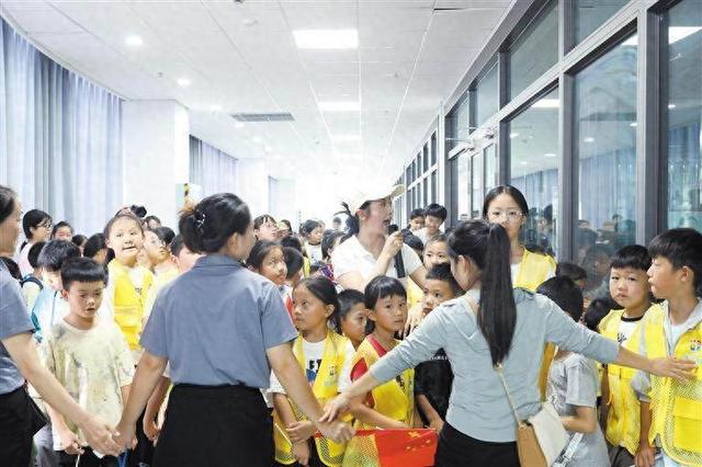 “滇东一花”书写罗平特色旅游新答卷