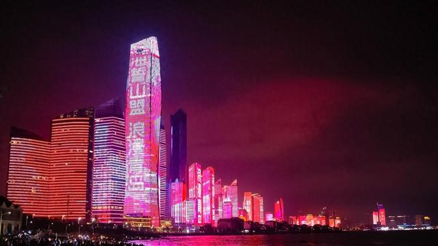 音乐会、灯光秀＆头纱告白，从老城到海上浪漫满怀！青岛婚恋文化周点燃七夕爱意