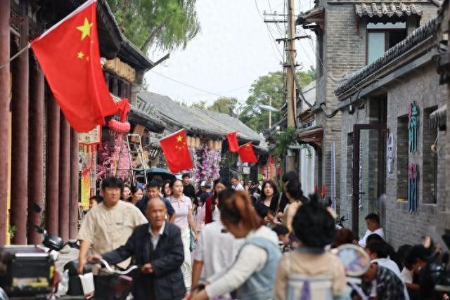 济南“上新记”：“绣花式”改造 后宰门街焕新成文旅新热门打卡地