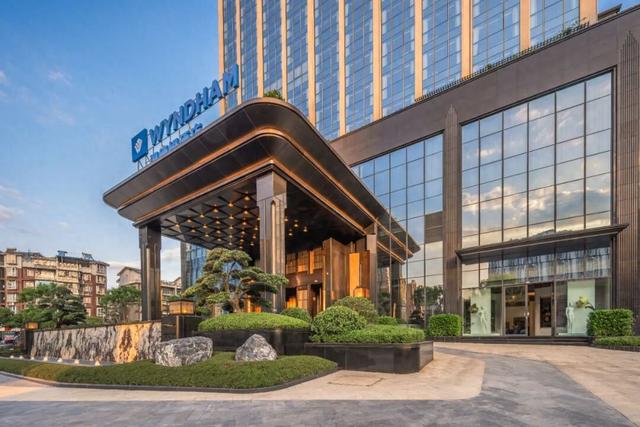 中心城区高端酒店＋1，乐山迎来温德姆，文旅升级又一新信号？