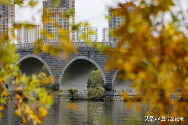 山西临汾：七孔石桥 冬景迷人