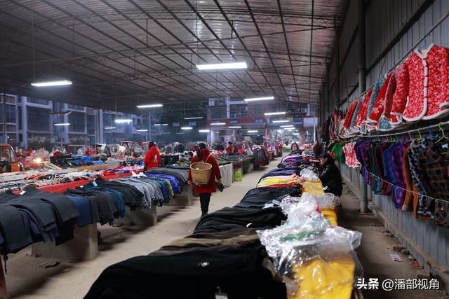 四川安岳除了摩崖造像，这里石羊镇的传统集市也是值得看看的