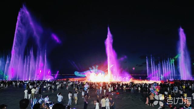 东太湖畔“夜”态纷呈“浪”不停
