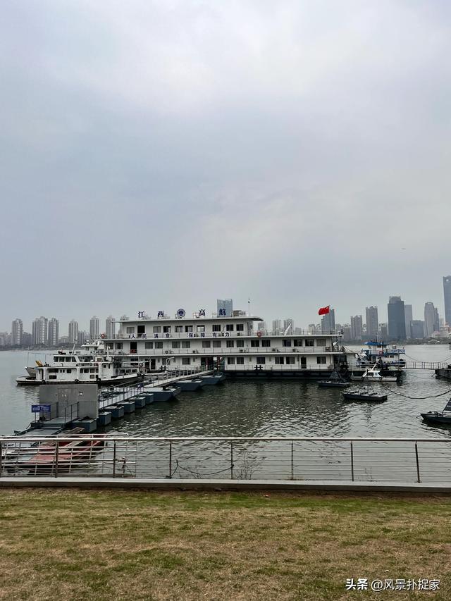 南昌天气变凉，一秒入秋