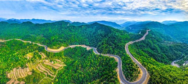来山西，将黄河一号旅游公路的秋色尽收眼底