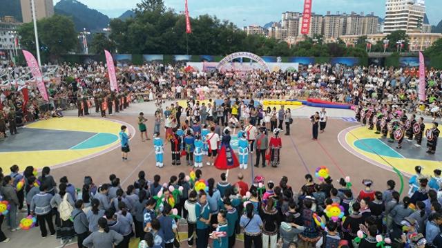 荔波“石榴籽”姑妈秀燃情夏日，点亮樟江文化盛景