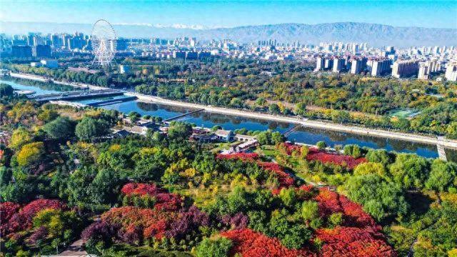 天马行空　自在武威