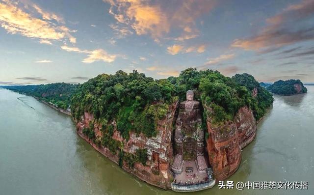 乐山大佛与三江之美：诗意山水间的千年守望