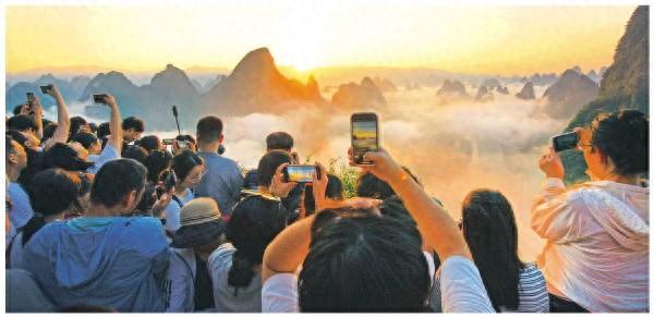 暑期旅游持续升温，桂林山水“热度”攀高