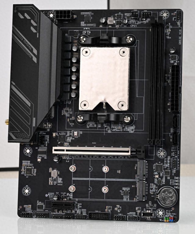 尔英发布瑶光MoDT M-ATX主板：搭载AMD锐龙7000HX处理器
