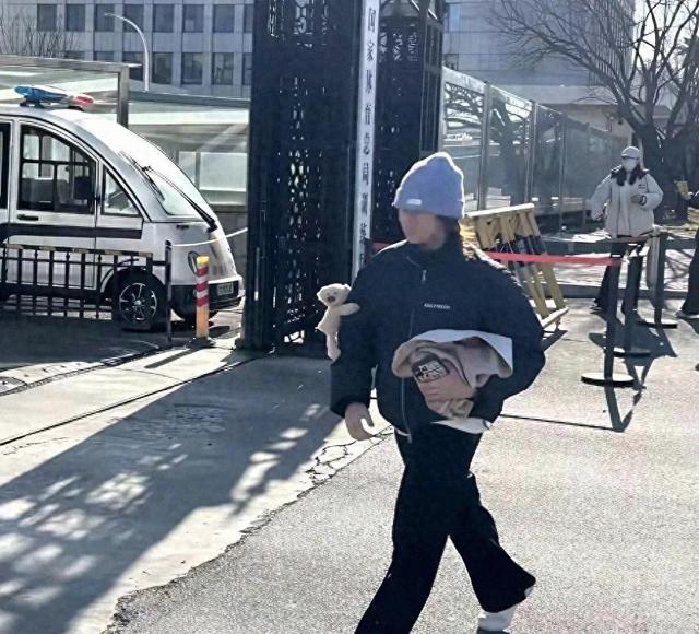 全红婵回队了，她变化很大，身高快170了吧，留了长发，气场更强