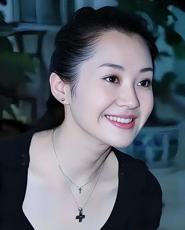 一生 “风流成性、老少通吃”，被称女人中极品的她，却56岁还单身