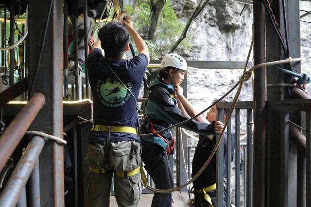 开阳：极速心跳与市井烟火交织 解锁秋日旅行“多重奏”
