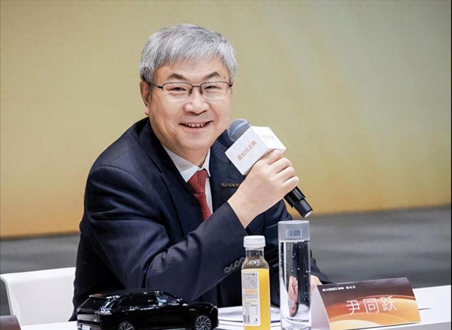 雷军像“老公”，尹同跃像“老汉”，三次“赌命”撑起1900亿奇瑞
