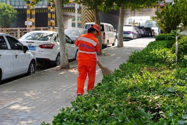 “你们守护城市，我们守护欢乐！”济南方特为高温坚守者送清凉