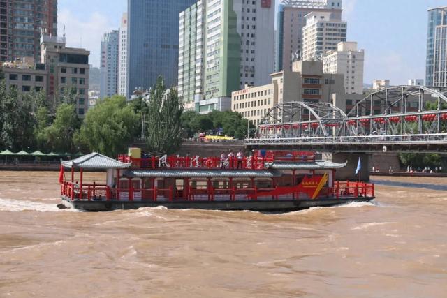 免费乘坐黄河游船！