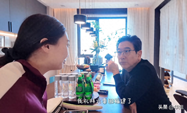 父爱如山！水均益嘴上说不管，却偷偷为远嫁女儿提前过生日