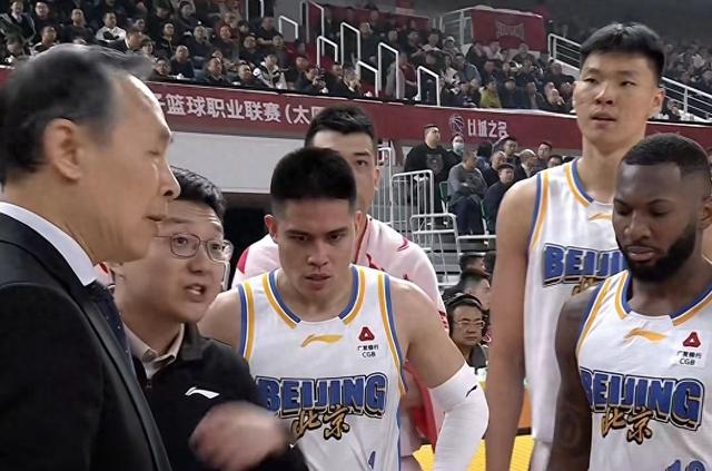 北京男篮1分险胜山西，雷蒙15+6陈盈骏14+4+6	，刘传兴16+5