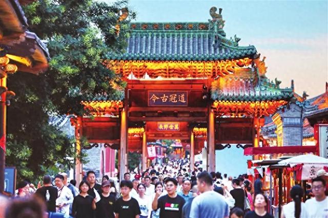 立秋虽至 暑气未消，太原市旅游市场依然火爆