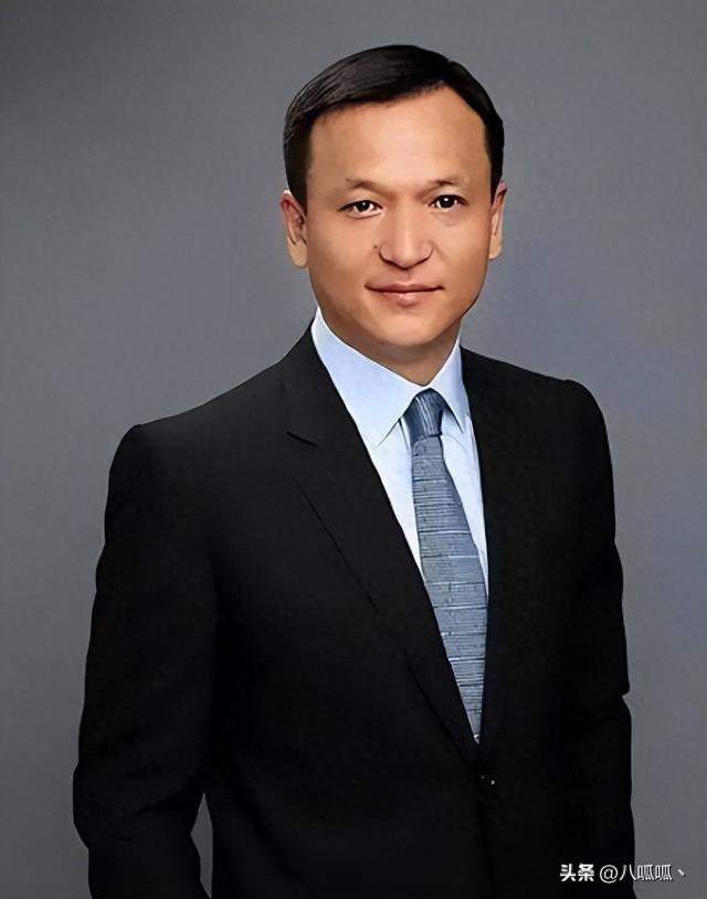 瑞幸咖啡实控人黎辉：父亲是原兰州军区副司令，妻子是知名主持人
