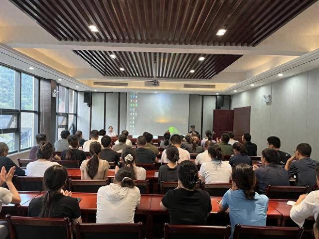 保康县五道峡景区：开展消防“实战”演练 护航“安心游”