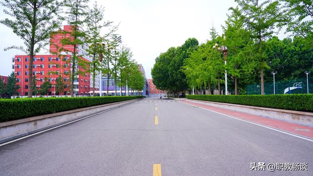 技校学什么专业好（读技校学什么专业好就业这几个方向闭眼入）