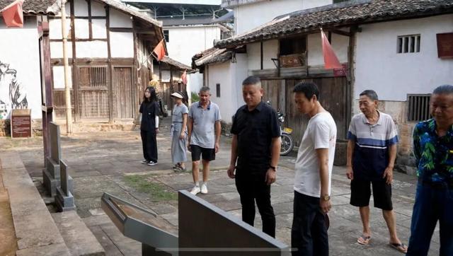 南丰：国庆假期“红色游”受追捧