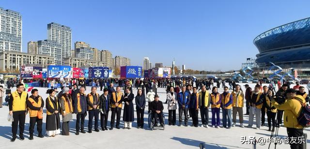 狮爱长椅暖心亮相 为大连文旅服务注入温度 中国狮子联会大连代表处助力城市品质升级