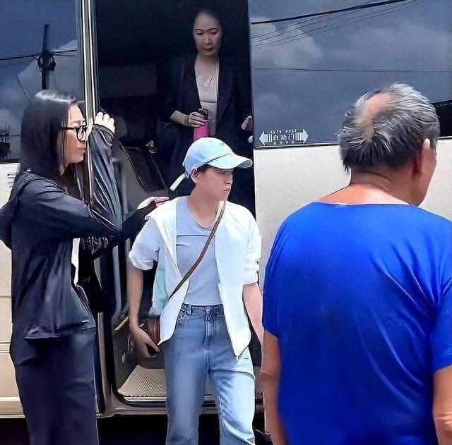 正式退出！全红婵作出意外决定，中国跳水队含泪批准，陈芋汐祝福