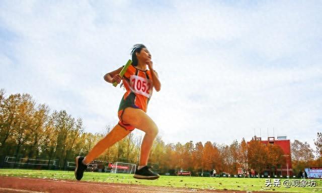 校运动会广播稿100字（中小学秋运会广播稿不用愁4类万能模板实用技巧）