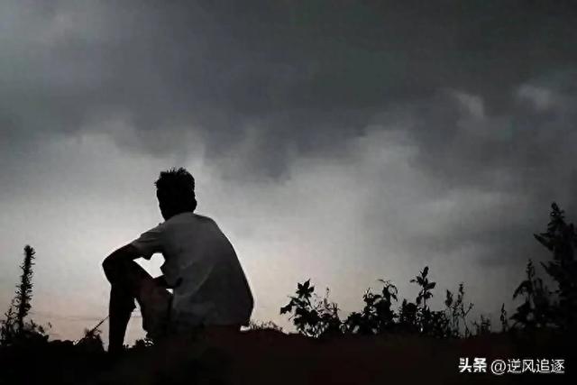 别觉得孩子上大学就可以撒手了,这阶段不管,更容易出问题