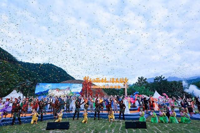 2025年“雨林与您”昌江王下乡实景演出引海内外媒体关注