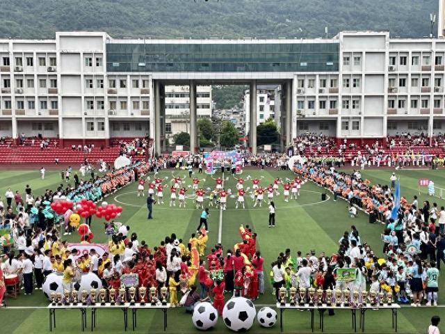 贵州石阡“双节”期间文旅揽金近3亿元